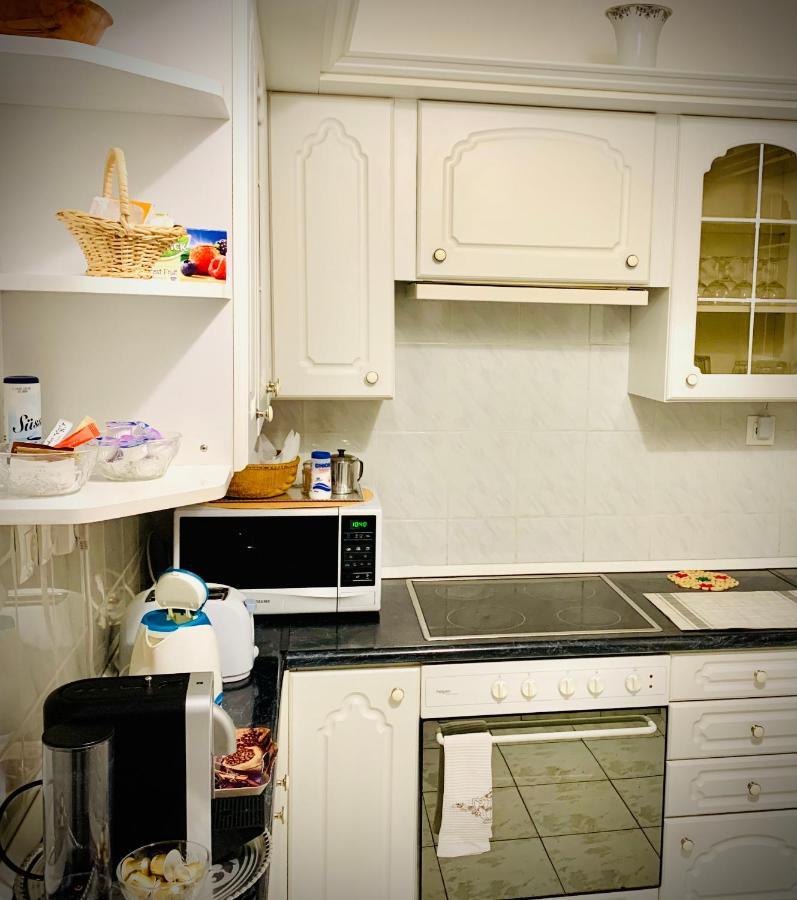 Kingdom & Car Parking On-site & Aircon & Quiet & Family Friendly Appartement *
